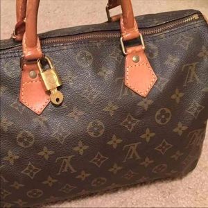 Louis Vuitton Bags - Louis Vuitton Speedy 30 Bag (Vintage) Louis Vuitton Bags - Louis Vuitton Speedy 30 Bag (Vintage)